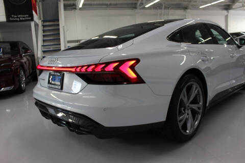 2023 Audi e-tron GT quattro Premium Plus