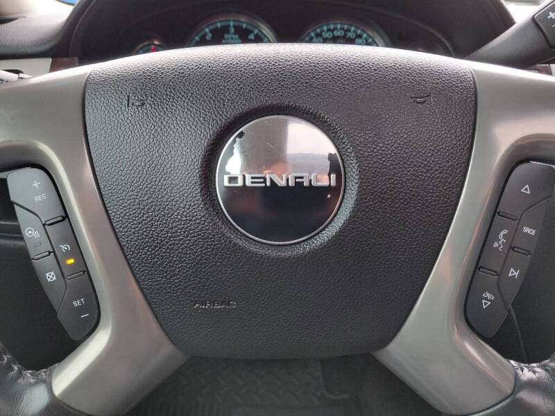 2011 GMC Yukon XL Denali