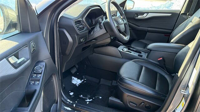 2023 Ford Escape Platinum