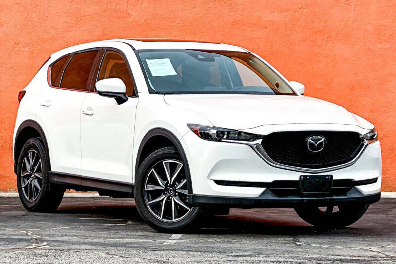2018 Mazda CX-5 Touring's photo