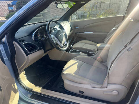 2012 Chrysler 200 Touring