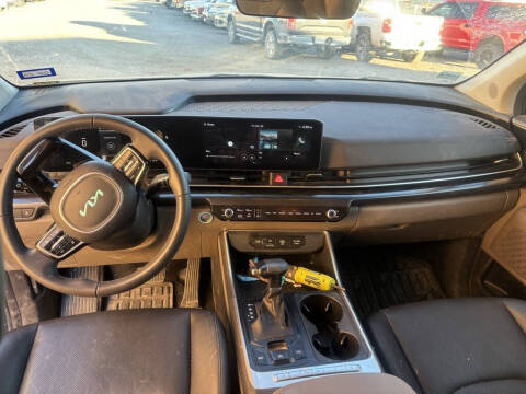 2025 Kia Carnival LXS