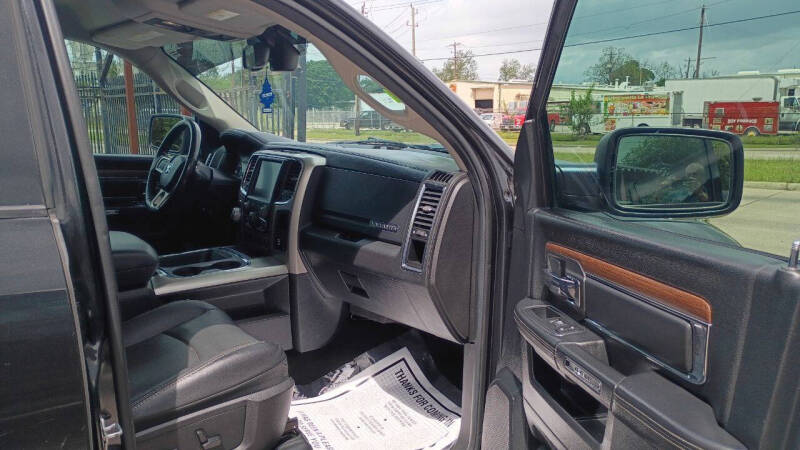 2016 RAM 1500 Laramie