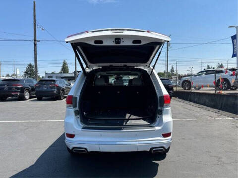 2020 Jeep Grand Cherokee Summit