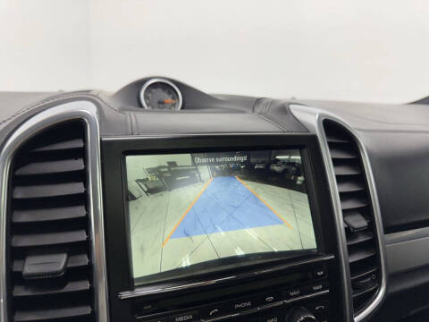 2016 Porsche Cayenne GTS