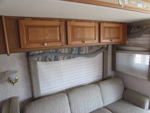 2005 Tiffin ALLEGRO 32