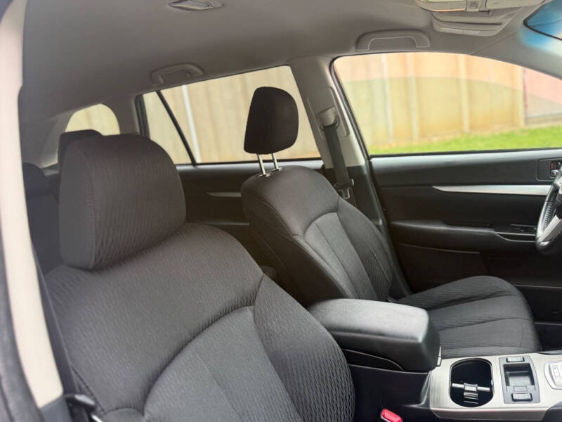 2011 Subaru Outback 2.5i Premium