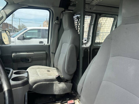 2013 Ford E-Series E-250