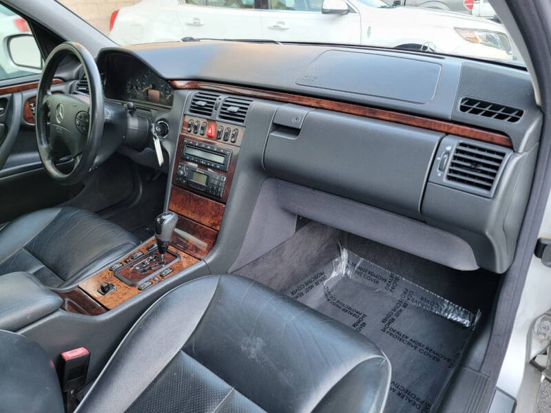 2001 Mercedes-Benz E-Class E 320 4MATIC