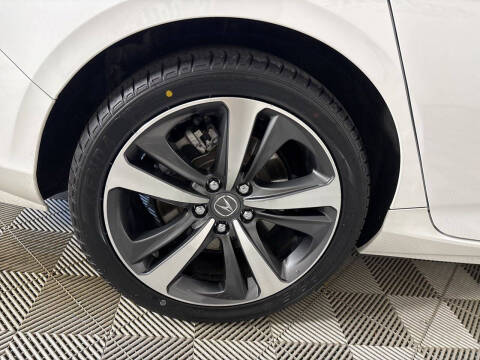 2025 Acura TLX w/Tech