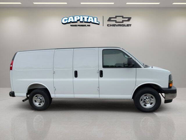 2025 Chevrolet Express 2500