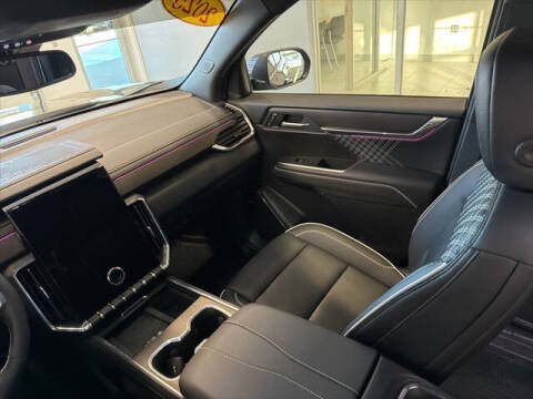 2025 GMC Acadia Denali