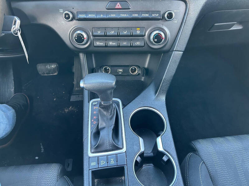 2022 Kia Sportage LX