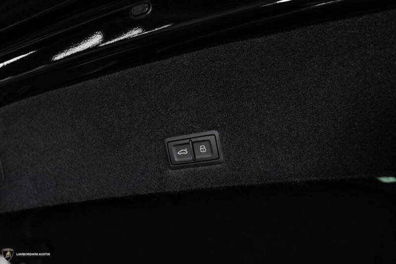 2024 Lamborghini Urus S