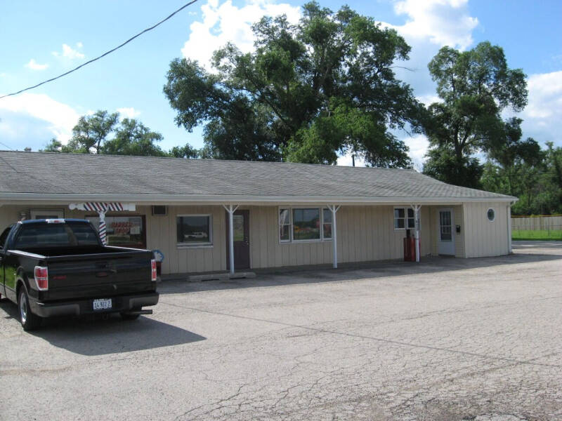  Commercial Property for Rent, Negotiable for sale at Cycle M in Machesney Park IL