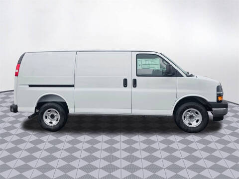 2025 Chevrolet Express 2500
