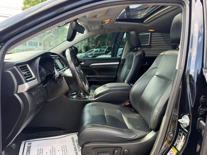2017 Toyota Highlander