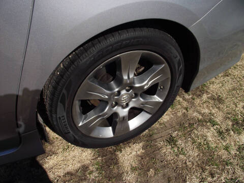 2011 Toyota Sienna SE 8-Passenger