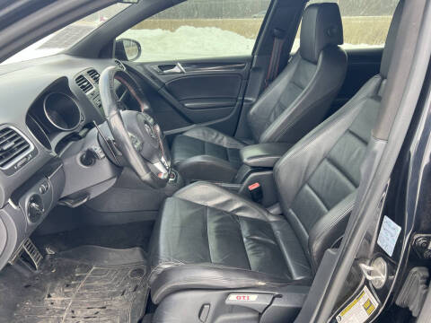 2013 Volkswagen GTI Wolfsburg Edition PZEV