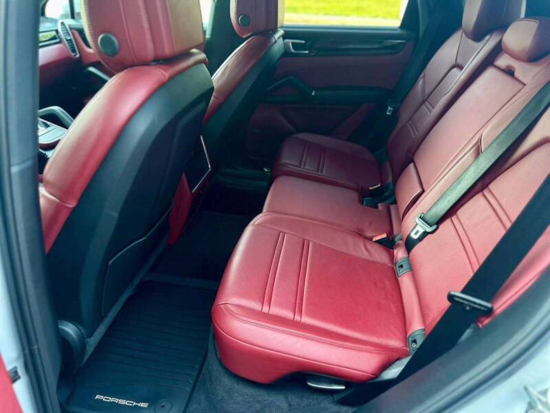 2020 Porsche Cayenne