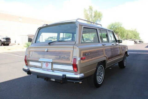 1990 Jeep Grand Wagoneer