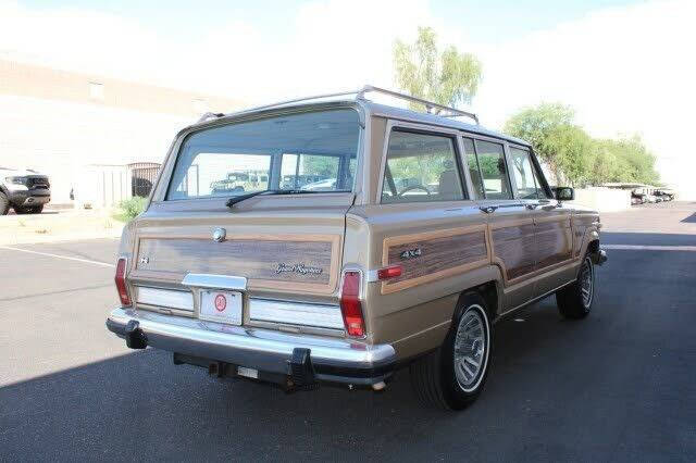 1990 Jeep Grand Wagoneer