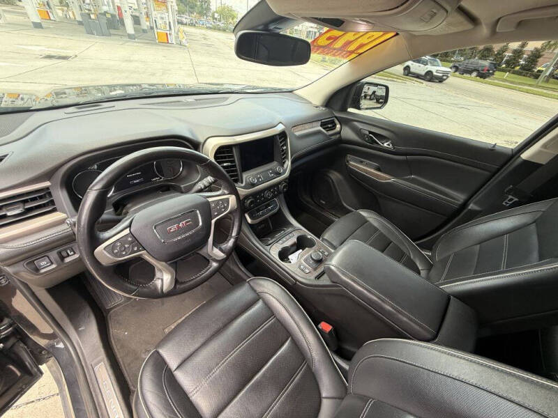 2020 GMC Acadia Denali