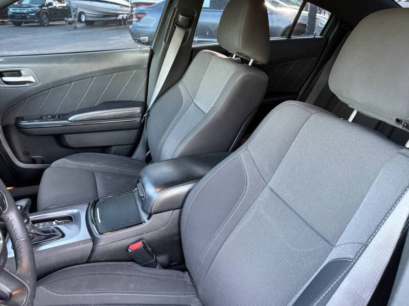 2019 Dodge Charger SXT