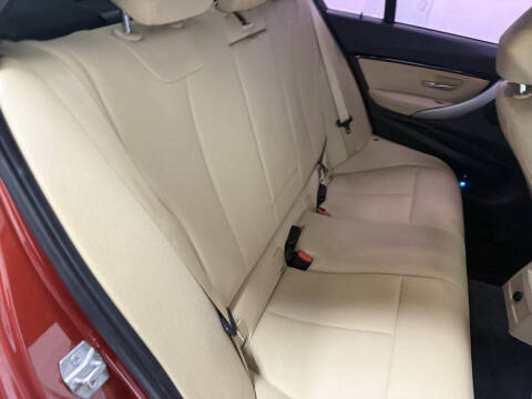 2018 BMW 3 Series 330i