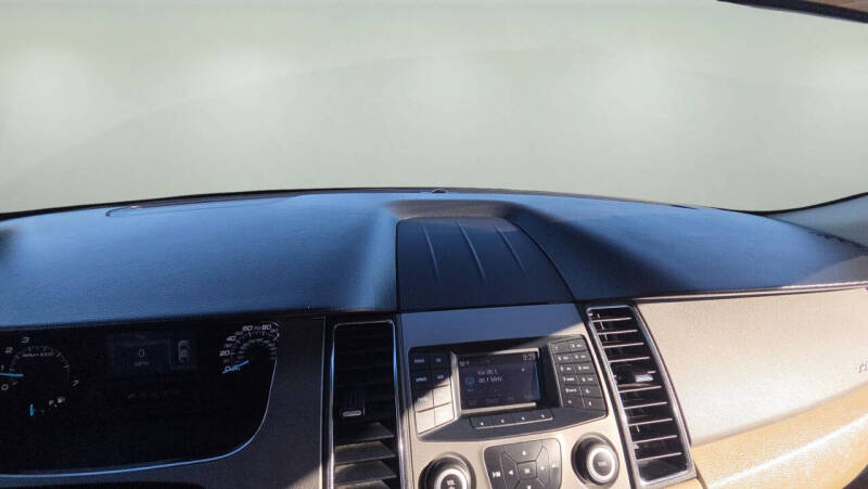 2018 Ford Taurus SE