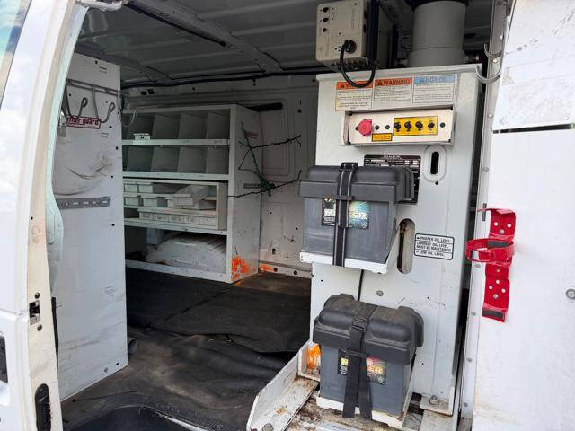 2013 Ford E-Series E-350 SD
