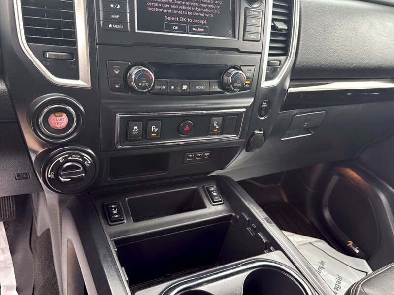 2019 Nissan Titan SL