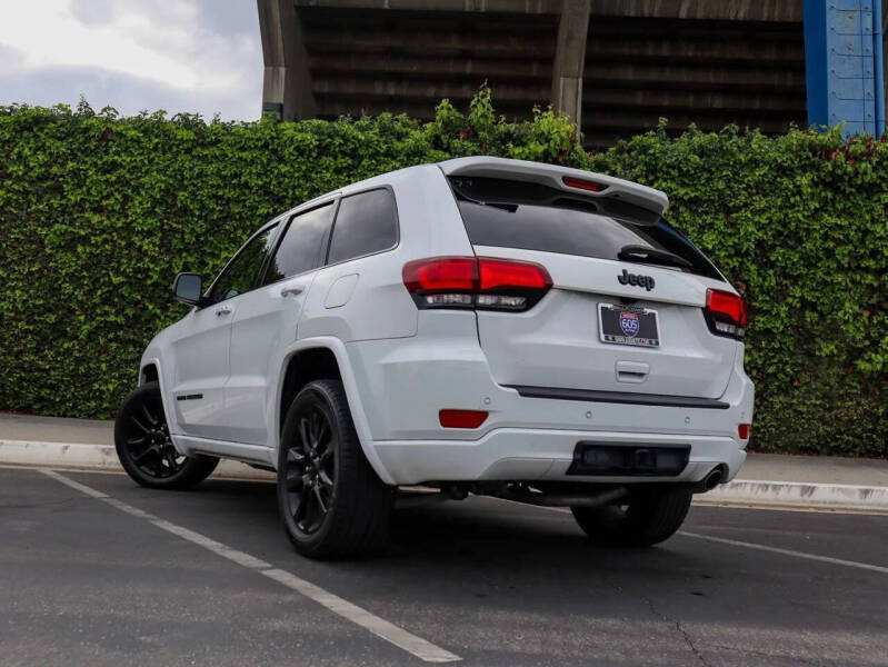 2019 Jeep Grand Cherokee Altitude