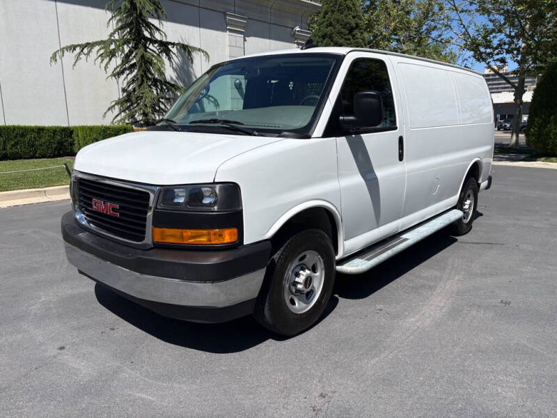 2024 GMC Savana 2500
