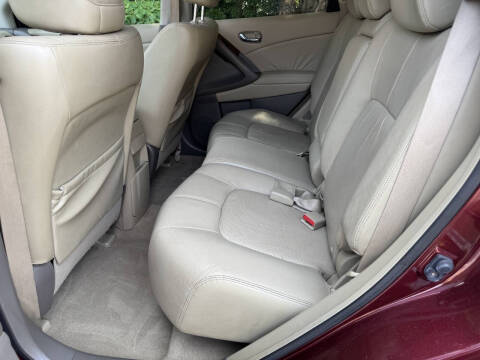 2009 Nissan Murano LE