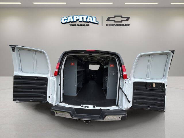 2025 Chevrolet Express 2500