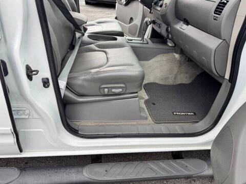 2014 Nissan Frontier SL