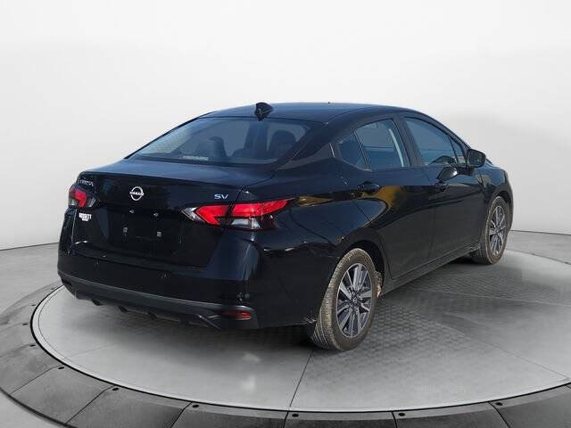 2023 Nissan Versa SV
