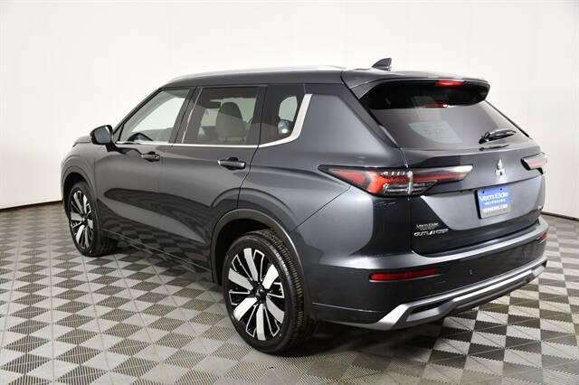 2025 Mitsubishi Outlander SEL