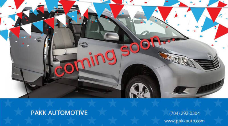 2013 Toyota Sienna LE Mobility 7-Passenger