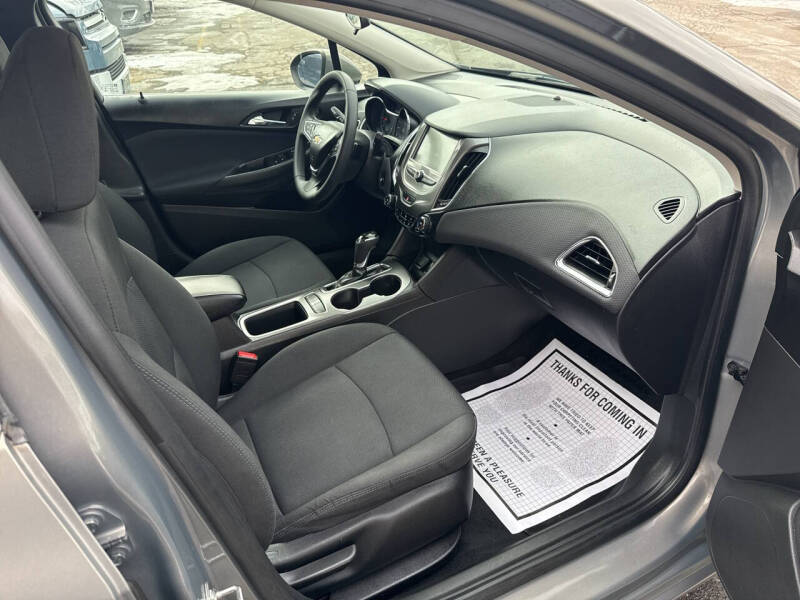 2017 Chevrolet Cruze LT Auto