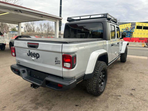2022 Jeep Gladiator Willys