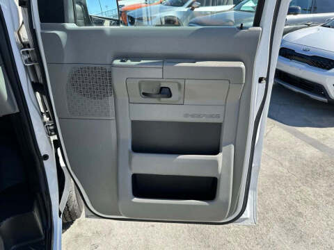 2013 Ford E-Series E-150