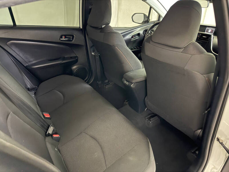 2019 Toyota Prius L Eco