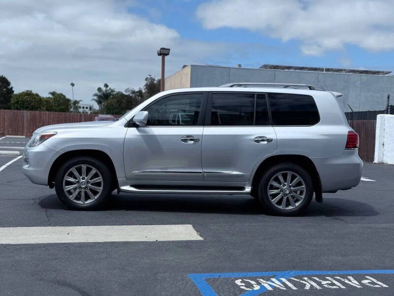 2011 Lexus LX 570
