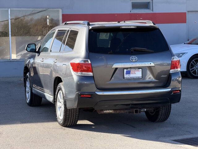 2012 Toyota Highlander SE