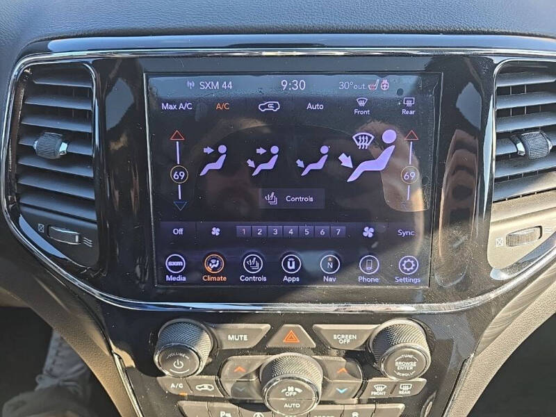 2019 Jeep Grand Cherokee Altitude
