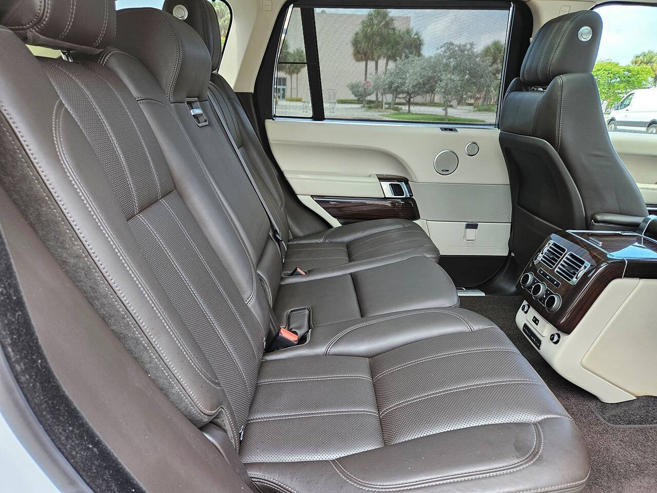 2014 Land Rover Range Rover 48