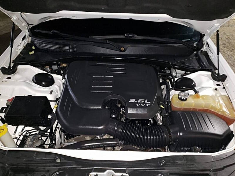 2015 Chrysler 300 Limited