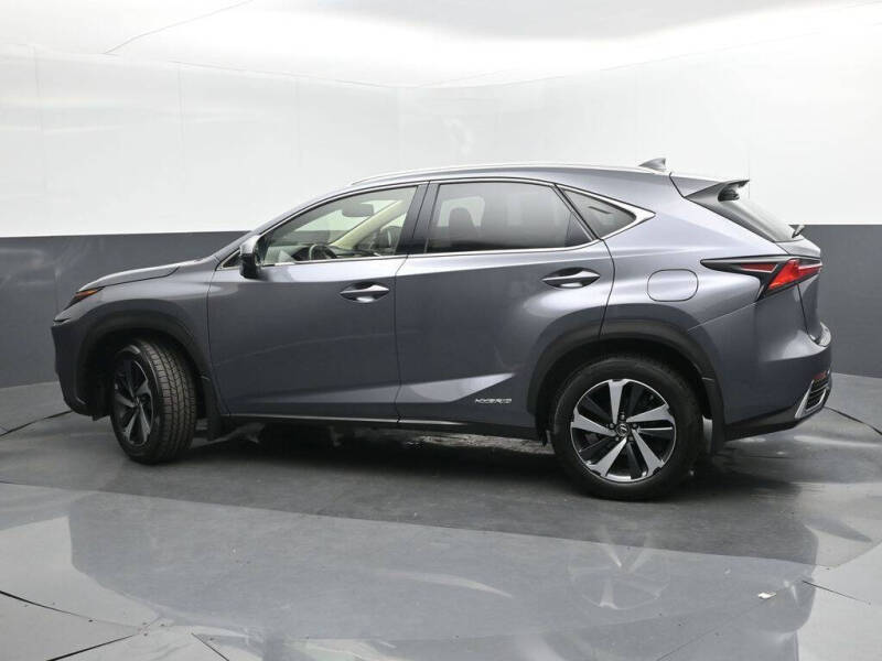 2021 Lexus NX 300h Luxury